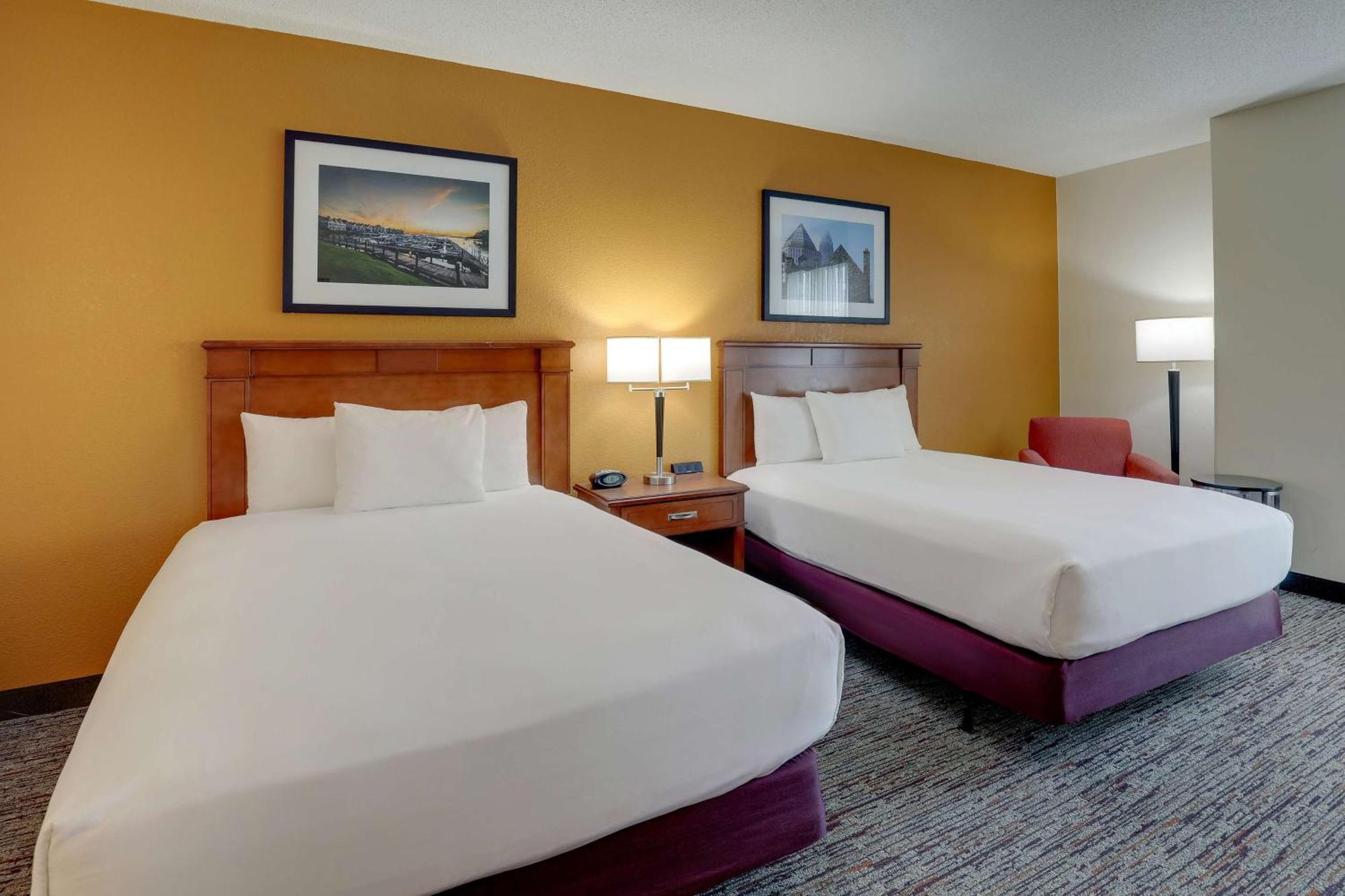Drury Inn & Suites Charlotte Northlake Экстерьер фото