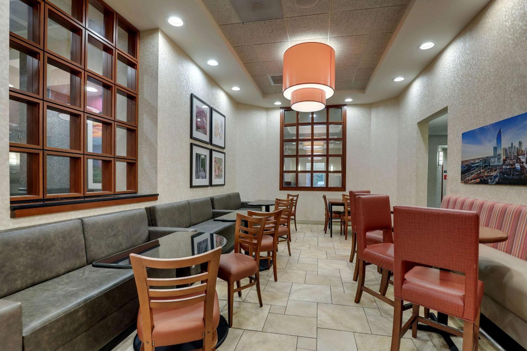 Drury Inn & Suites Charlotte Northlake Экстерьер фото